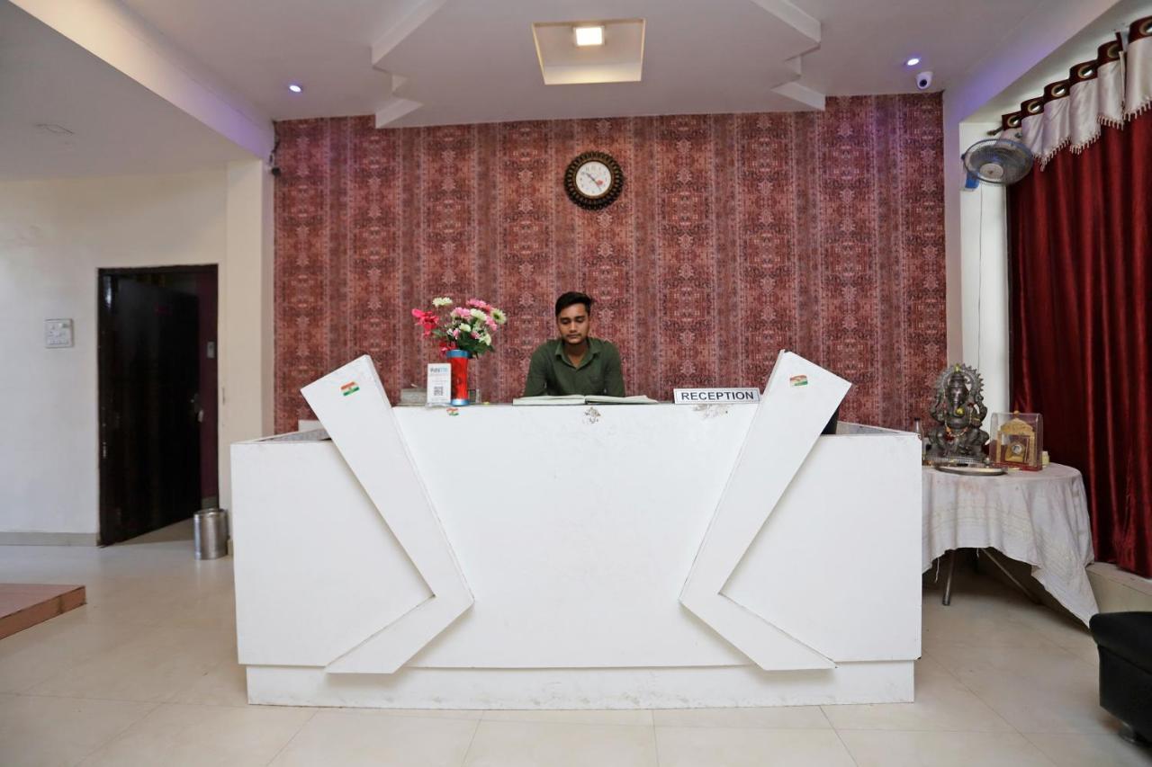 Hôtel Spot On 39940 Shree Shine à Satna Extérieur photo