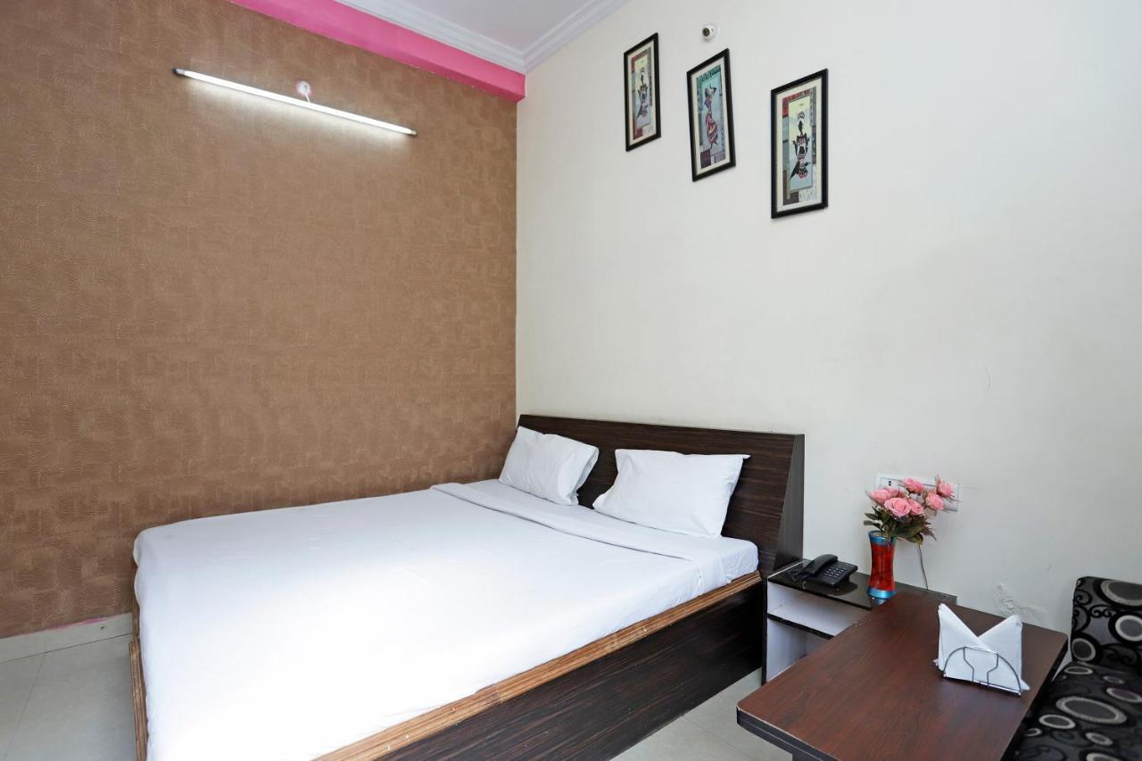 Hôtel Spot On 39940 Shree Shine à Satna Extérieur photo